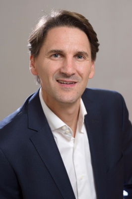 Dr Frédéric SAILHAN (Chirurgie Orthopédique - Chirurgie du Rachis)